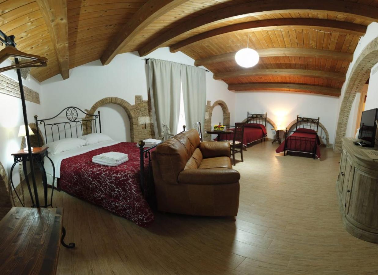 Residenza Delle Grazie Miglionico Exterior foto