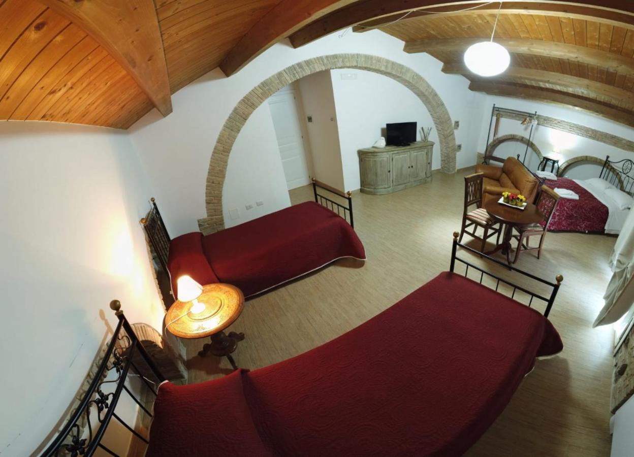 Residenza Delle Grazie Miglionico Exterior foto